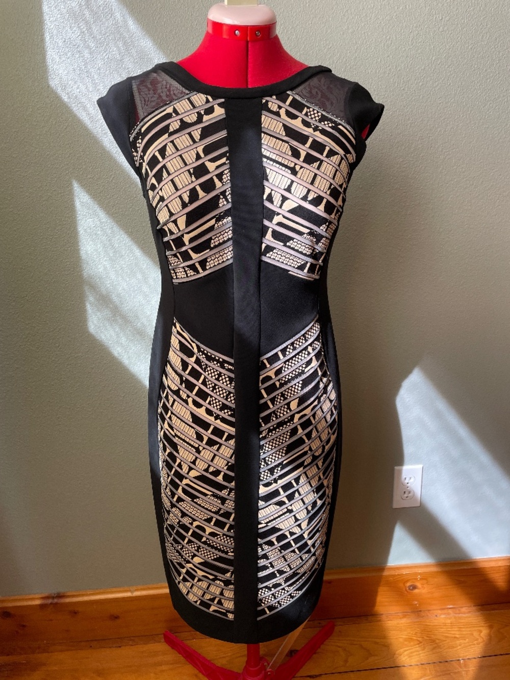 NWT JOSEPH RIBKOFF Mesh Panel Sheath Dress in Black/Tan, Capped Sleeves, Size 6